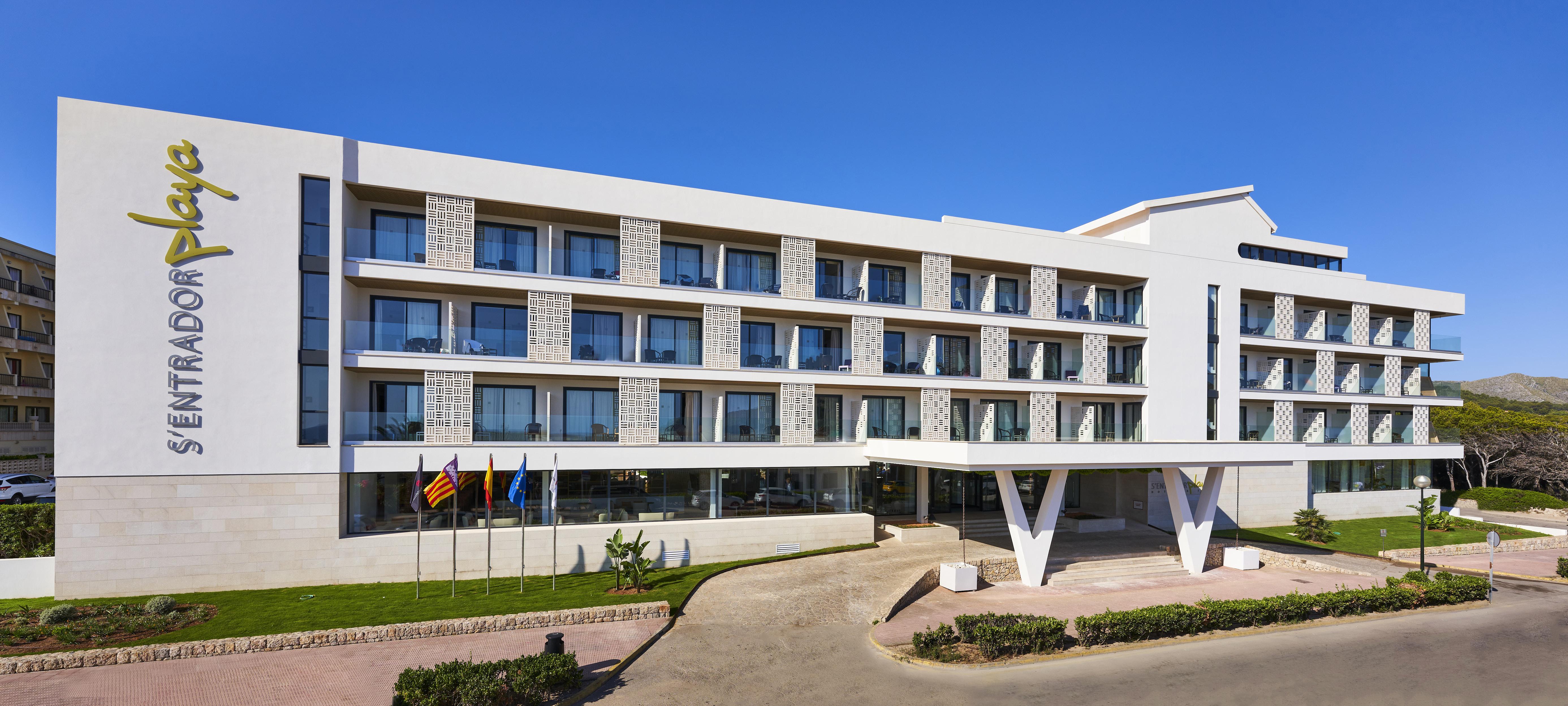 Hotel & Spa S'Entrador Playa Cala Ratjada  Exterior photo